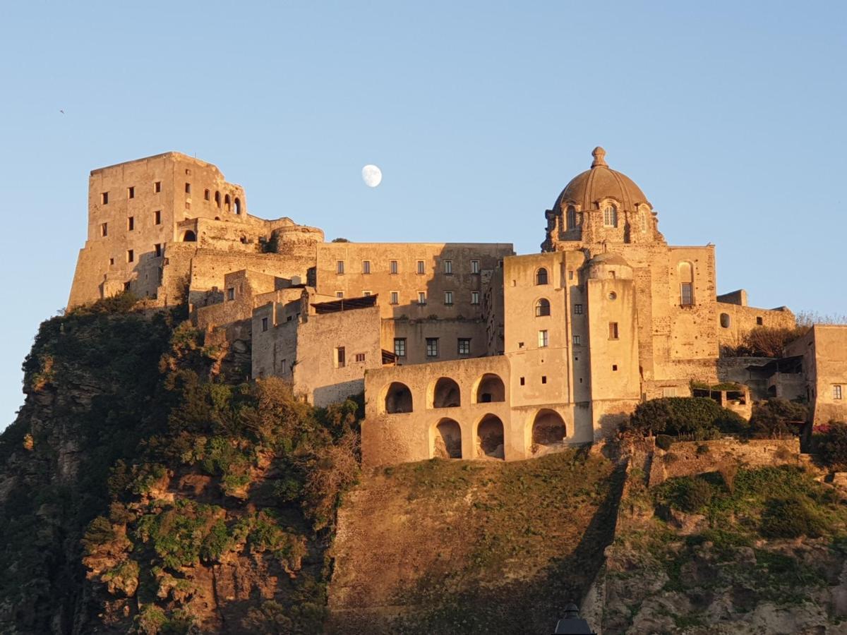 Casa Vacanze Aenaria 2 ايسكيا المظهر الخارجي الصورة